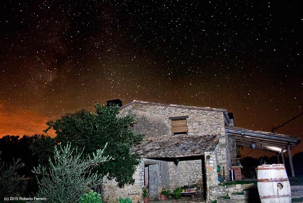 Masía Serret se encuentra en pleno corazón de la reserva Starlight del Montsec.